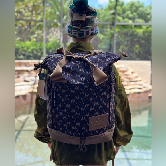NORTH FACE WOVENSTRAP UTILITY TNF MONOGRAM BACKPACK main image 12
